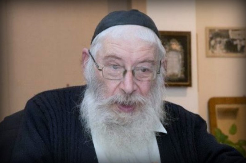 עיתונאי הציע טרמפ לרב אלחנן יעקובוביץ ז