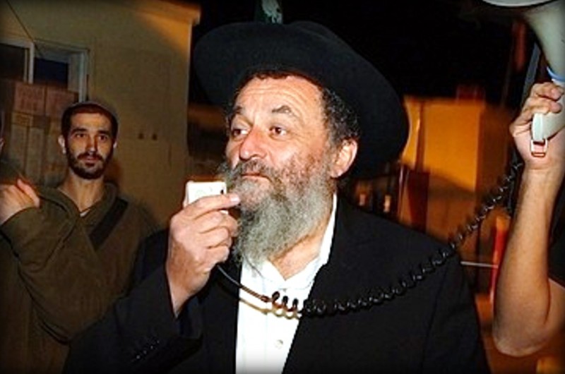 בגיל פנסיה: בני הזוג ניימרק מלוד נוסעים בשליחות הרבי להנובר