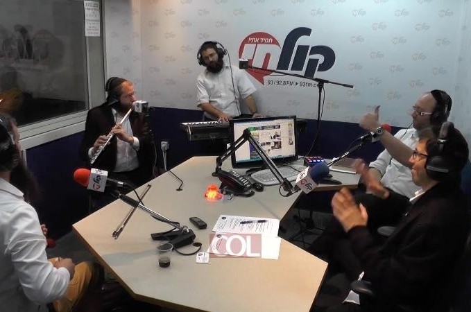בין המתמודדים יחד לרכישת רדיו 'קול חי': מירלשווילי ויוסי אליטוב