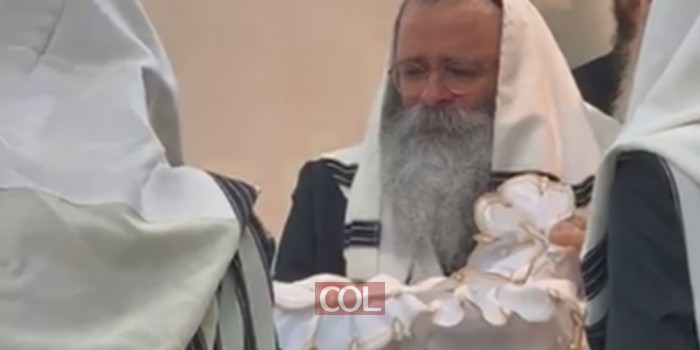 הברית שריגשה את קראון הייטס; הסנדק החל לבכות בקריאת השם