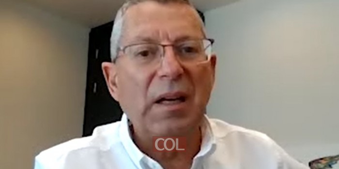 תקיעת שופר בהרמת כוסית דרך ה'זום' לכבוד החגים בחברת 'קווים. מנכ״ל החברה מר אריק סיני הסביר למי מהצופים שלא הכיר, מיהו הבעל תוקע, הנהג החב