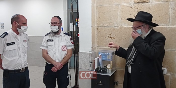 השליח הראשי בטבריה הרב יוסף קרמר, השליח הרב יונתן שפיצר הפועל עם ארגון מד