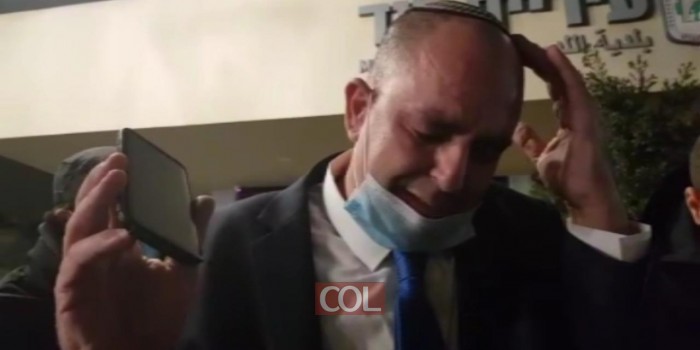 ראש העיר שוחח עם הרב ביטון ופרץ בבכי: 