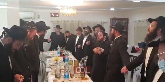 צפו: שלוחי הרבי בעיר הבירה ירושלים בריקוד חסידי בהתוועדות שנערכה לרגל כ