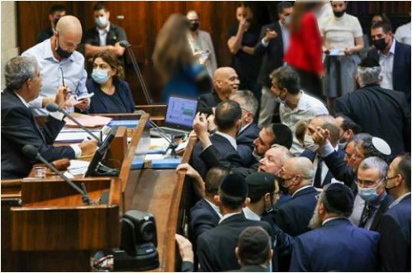 תבוסה נוספת לקואליציה: 'חוק הדיינים' נפל בכנסת