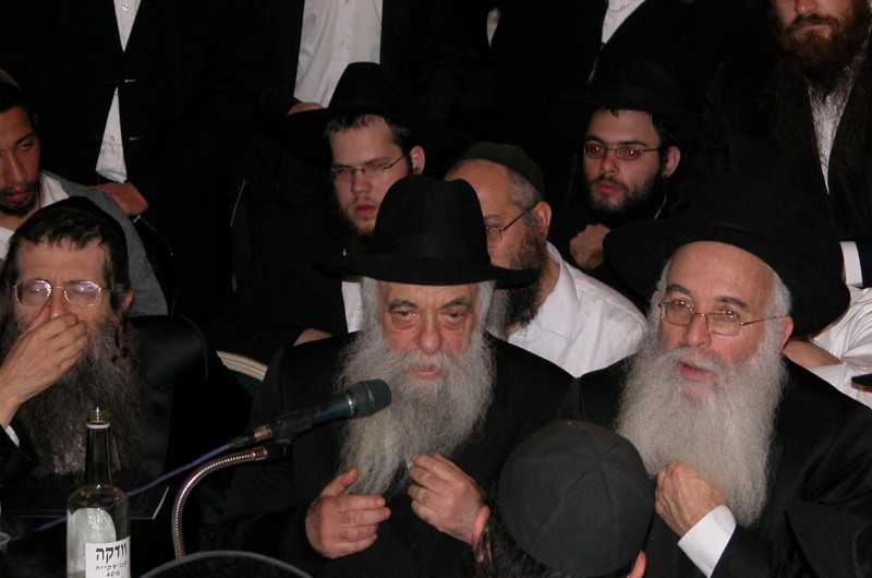 1221 שיחות, 208 מאמרים: בחר אחד לעילוי נשמת החוזר זצ