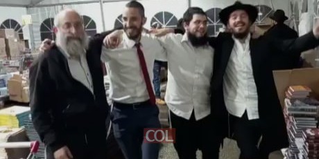 באוהל המכירות המיוחד של חנות קה