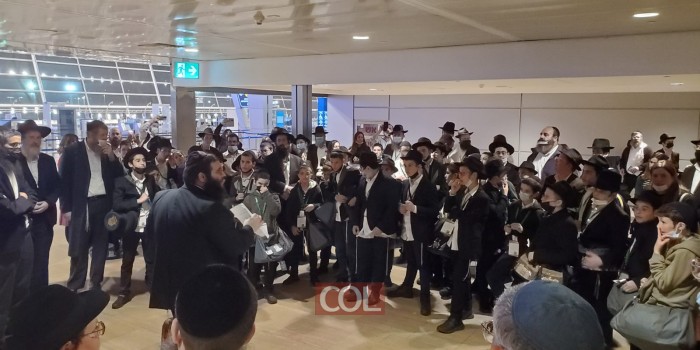 במסגרת המסע של ארגון הפנסאים, עשרות ילדי בר מצווה מכל רחבי הארץ, המריאו הלילה עם הוריהם למסע מיוחד לרבי שיימשך שבוע, במהלכו, בין היתר ישהו בשבת ליד האוהל הק' 