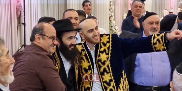 ריקוד עם לבוש מסורתי בחודש אדר, בחתונת הת' רפאל כהן מאשקלון, עב