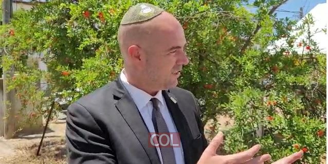 ח