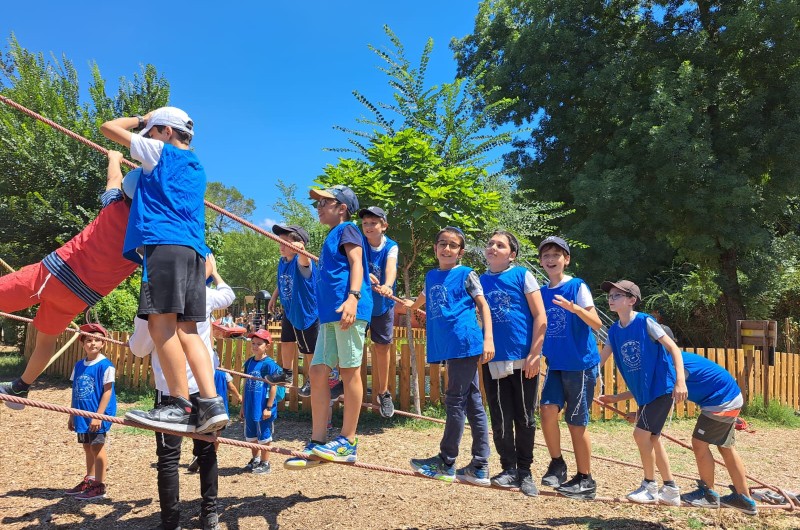 פעילות אתגרית ותוכן חסידי: 'גן ישראל' ניס, צרפת