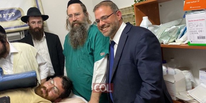 ברית מילה מרגשת נערכה היום על ידי ״ברית יעקב צבי״ שע״י ארגון ״רפואית מדיכל״ בראשות ר' אורי הולצמן לבחור משבדיה שלומד בישיבת מעיינות חב״ד בירושלים. הסנדק היה הרב צמח חזן. צפו
