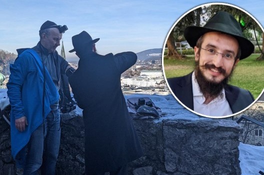 מלוד לזלצבורג: בית חב