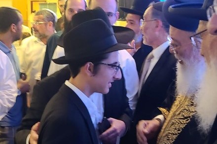 מנחם מענדל פרקש, בחור חסיד חב