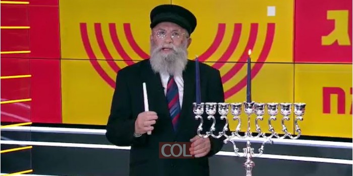 בימים ההם, בזמן הזה; קידוש ה' לאלפים: הרב יעקב גלויברמן מדליק חנוכיה בשידור ערוץ הספורט ומסביר על המהות הפנימית של חנוכה. צפו: