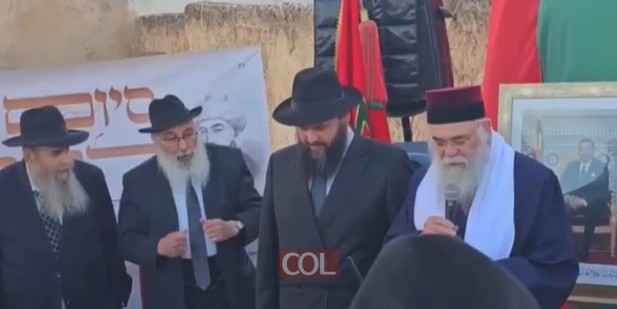 לשלומו של מלך מרוקו מוחמד השישי: רב הקהילה הספרדית במונטריאול שבקנדה - הרב רפאל דוד באנון, נושא תפילה במעמד 