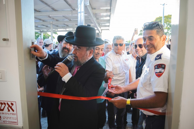 גן יבנה: השליח השתתף בקביעת מזוזה בנקודת הזנקה של מד