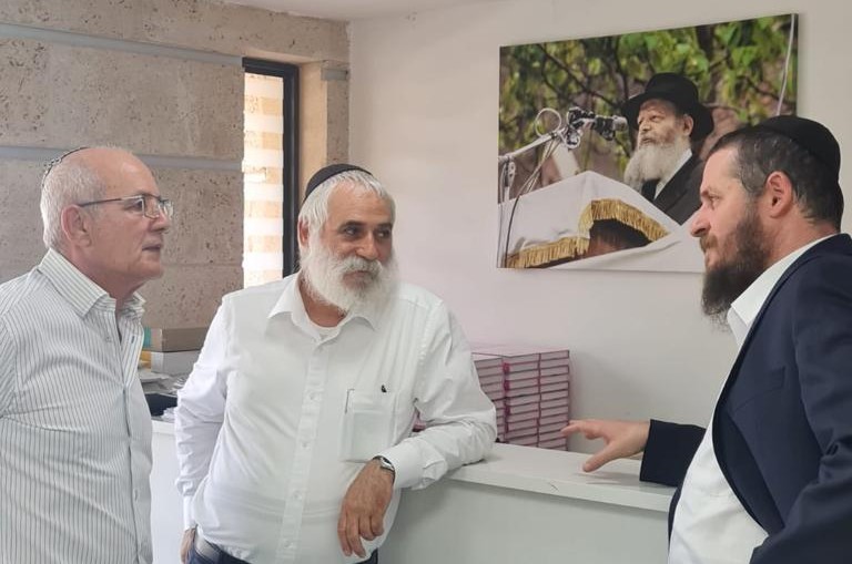 ראש מועצת שדות דן וסגנו ביקרו ב'מרכז חב