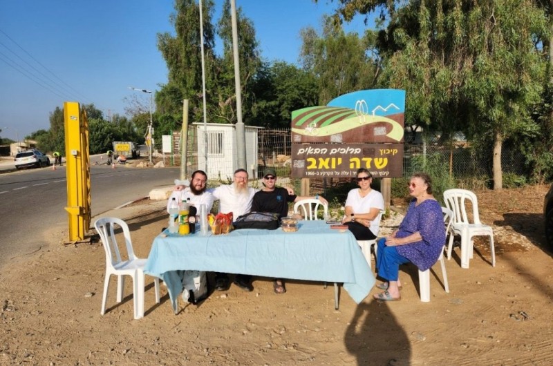 איש התקשורת החב