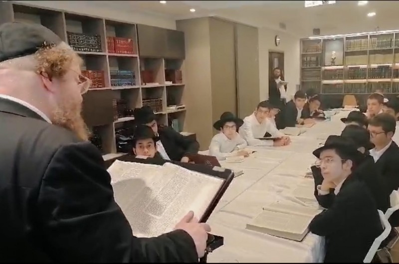 טעלז פינת חב