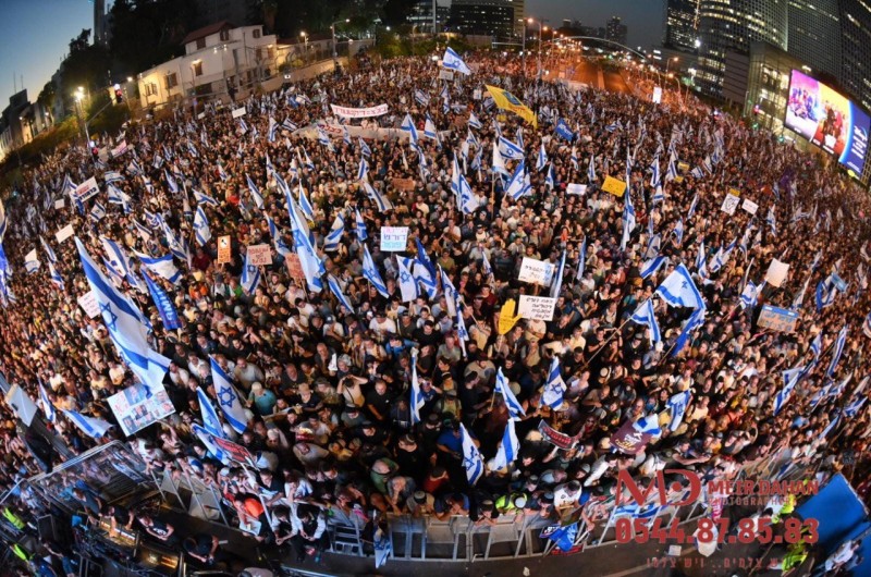 צלם COL מאיר דהן מתעד: המונים בהפגנת התמיכה האדירה ברפורמה במערכת המשפט