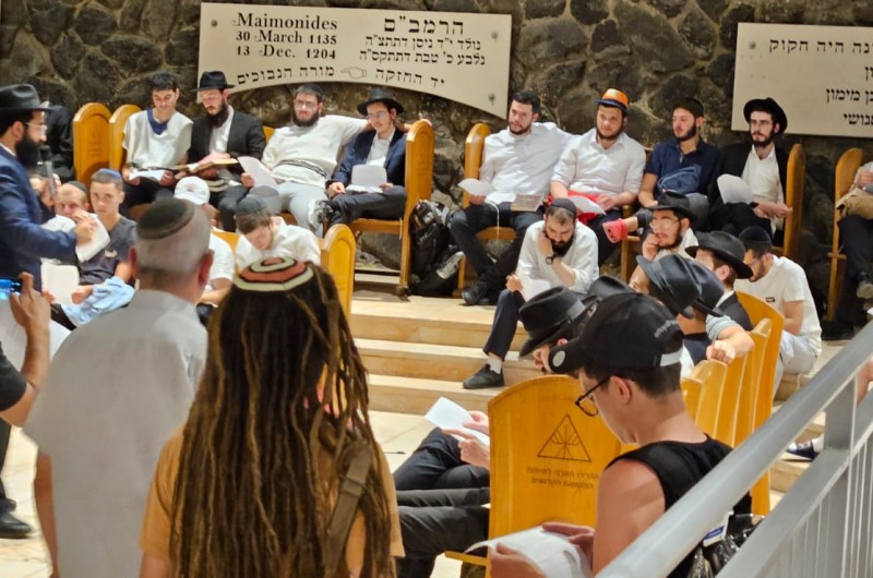 תוכנית הקיץ של הצעירים ב'זאל הקטן' מגדל העמק