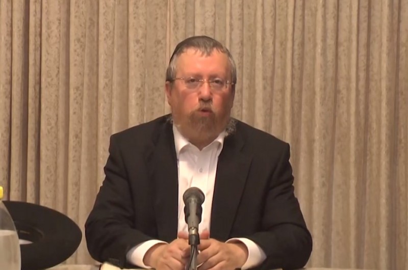 שבת נחמו: הנחמה הכפולה המשולבת משני ביהמ