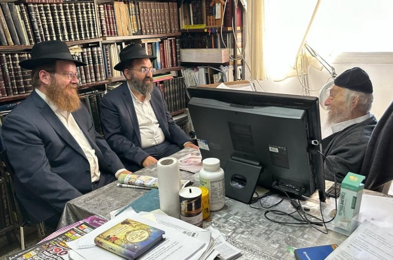 נציג חב