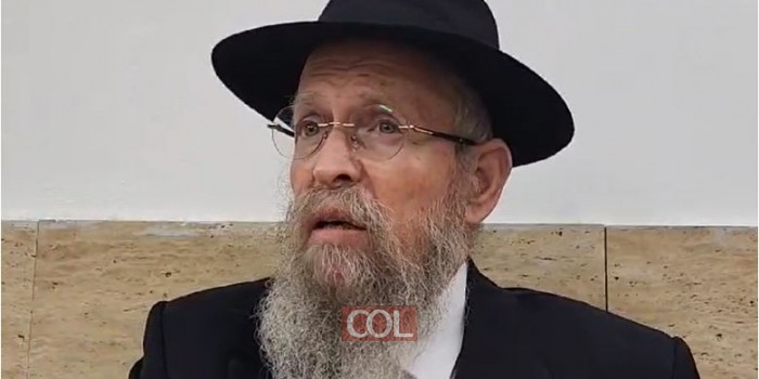החידוד השבועי של הרב שמעון זוננפלד, מיוחד לשבת 'נחמו'. כתוב 'כל המתאבל על ירושלים זוכה ורואה בבניינה'. מדוע כתוב בלשון הווה? לאחר השיעור בדף היומי של הרב בצלאל מזרחי בנחל'ה. צפו: