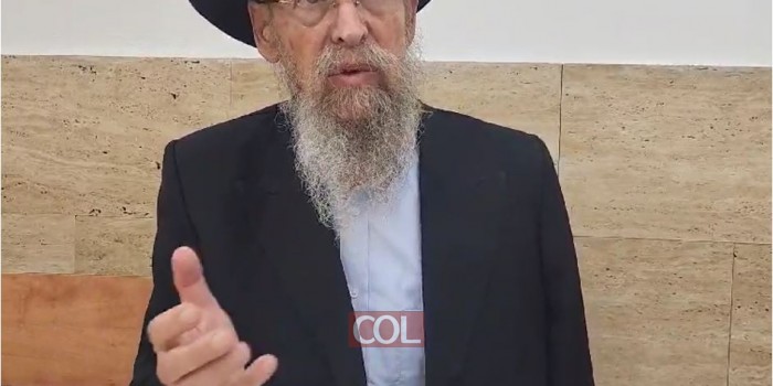 הרב שמעון זוננפלד בחידוד השבועי על האיסור לנתץ את המזבח. לאחר שחרור הכותל המערבי, יהודי הגיע לרבי עם חתיכת אבן מהכותל, האם הרבי לקח ממנו את האבן?  בסיום שיעור הדף היומי של הרב בצלאל מזרחי בנחל'ה. צפו: