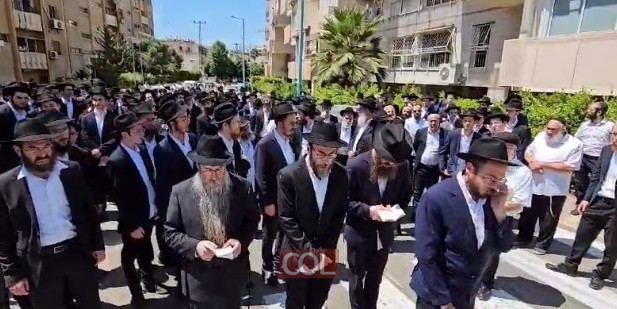 ביציאה משיכון חב