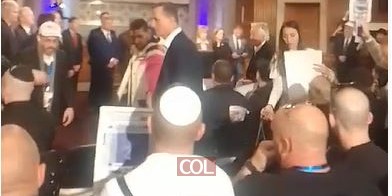 נציגי משפחות החטופים שנחתו אמש (שני) בניו יורק במסגרת המסע של צעירי חב״ד, הגיעו כעת לסנאט לפגישות עם בכירים בקריאה לפעול לשחרור החטופים. צפו