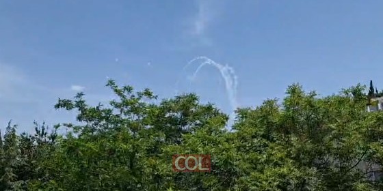יירוטים בצפת: עשרות יירוטים נורו בשעה האחרונה אל ערי הצפון והפעילו את מערך ההגנה, כנראה בתגובה לחיסול של מפקד בכיר במערך ייצור הטילים של חיזבאללה • צפו