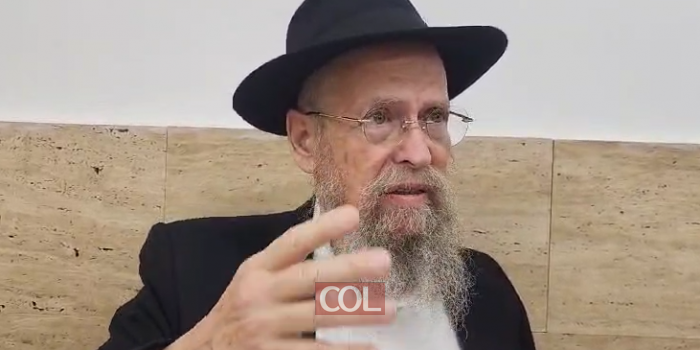 המשל על חבית המים שהפכה ל'משקה' והמסר המיוחד לימינו, כשאנו מוקפים כ'כבשה אחת בין שבעים זאבים': בהגשת הרב שמעון זוננפלד, בסיום השיעור בדף היומי של הרב בצלאל מזרחי בנחל'ה. צפו: