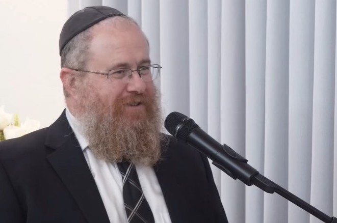איך עוזרים למתבגר להתמודד עם קשיים בישיבה או בבית הספר? 