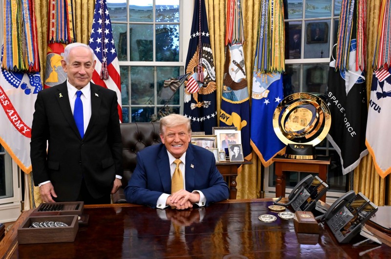 פעם שניה בתוך 24 שעות: ראש הממשלה בנימין נתניהו נועד הלילה עם נשיא ארה