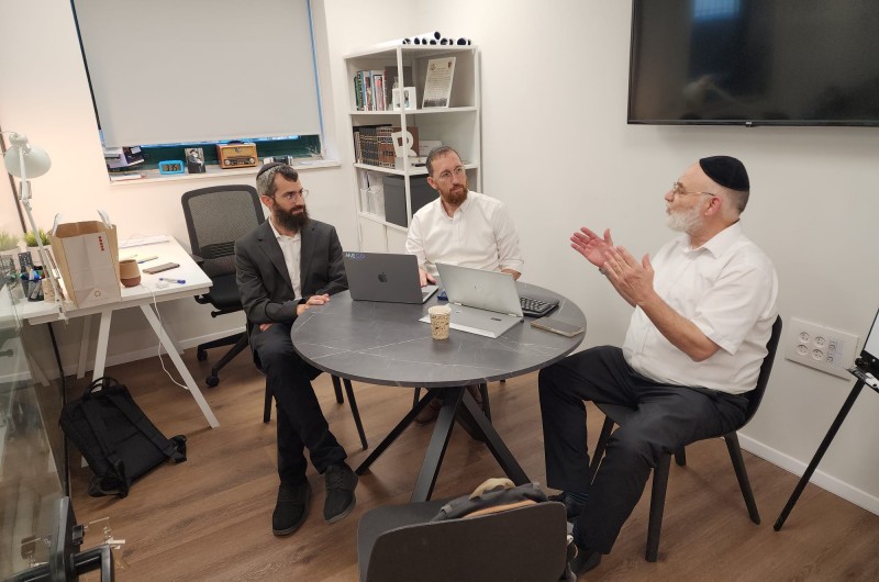 מיזם מלגות מהפכני לשליחות חב