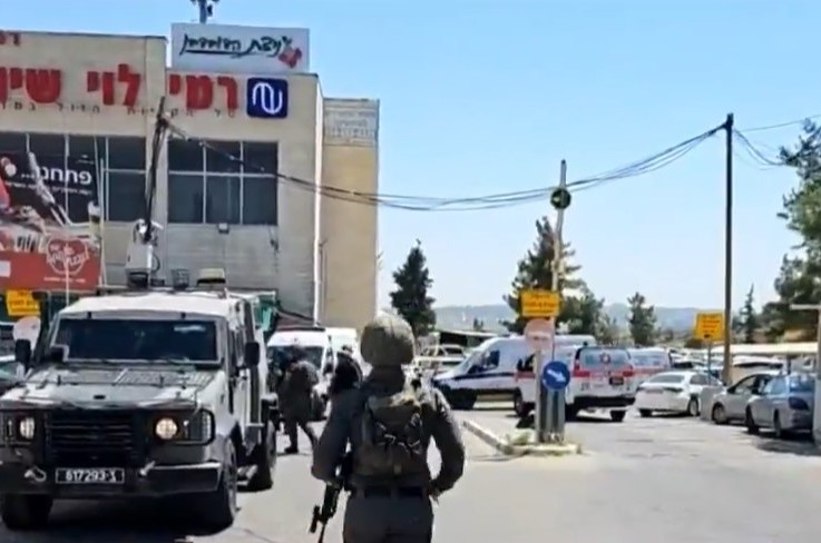 פיגוע בצומת גוש עציון; פצוע אנוש, המחבלים נוטרלו