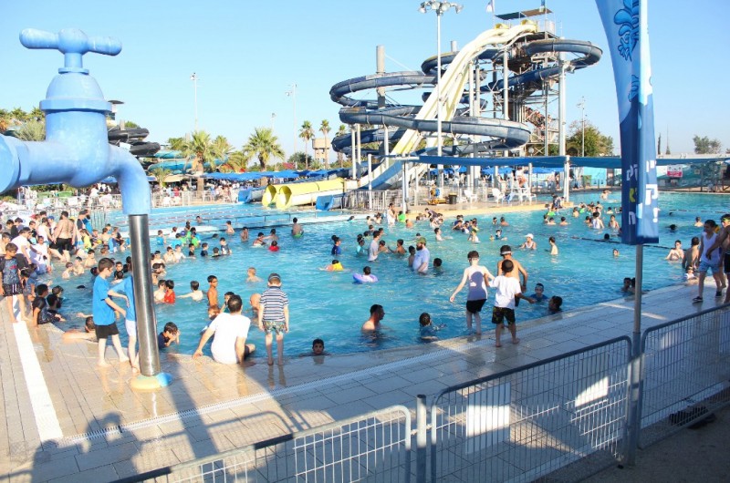 אלפים מילדי ה'פנסאים' ואבותיהם ביום כיף ב'ימית 2000'