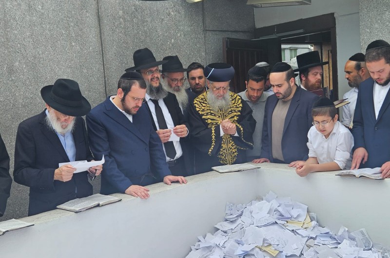 הרב הראשי לישראל הרב דוד יוסף שליט״א הגיע לאוהל הק׳