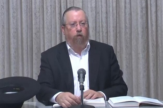 פנחס: אחריות הרועה הנאמן כשהזאבים טרפו כבשים מהעדר