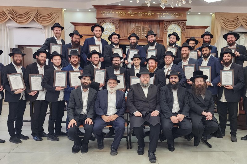 בתום שנה סוערת: מעמד סיום מרגש בכולל 'תורת השליחות'