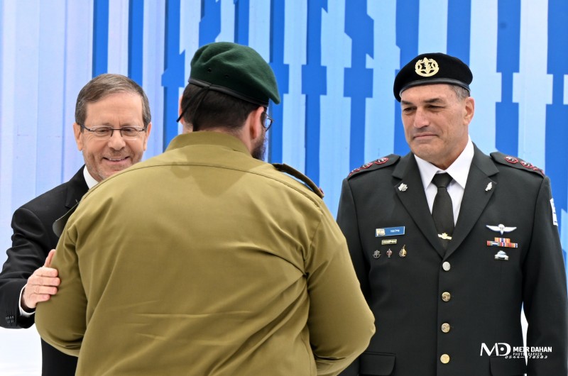 נ', חסיד חב