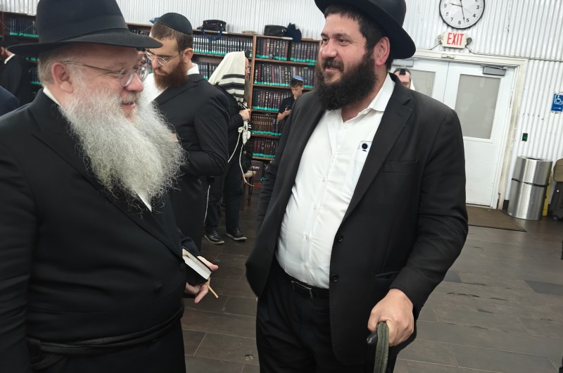 אנ