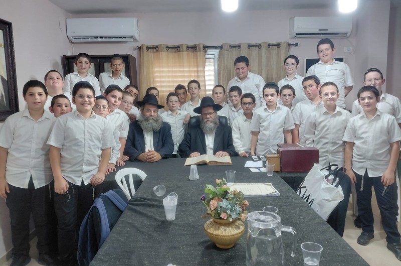 תלמידי כיתה ח' ב'אהלי תורה' בכפ
