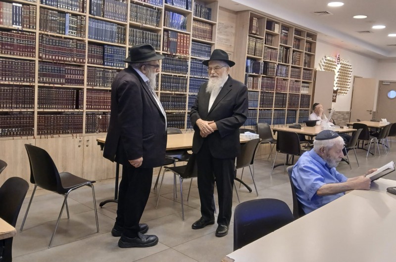הבעל מנגן החב