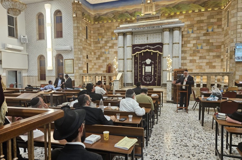בין המצרים: ב'בית מנחם' בכפר חב