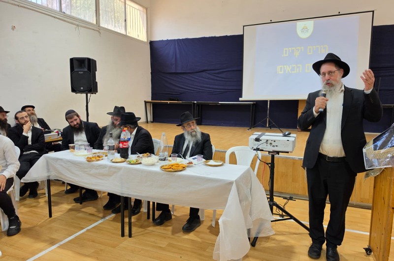 תלמידי שיעור ג' ברחובות במעמד סיום מרגש ומעצים. צפו