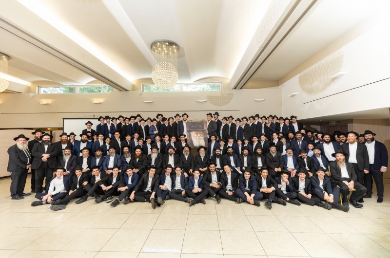 הישיבה באנטוורפן: מעמד מפואר לסיום שנה וחלוקת תעודות