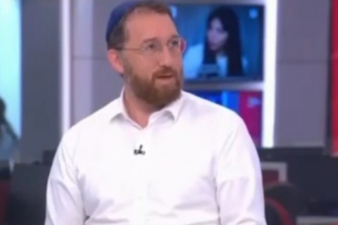 בפאנל בחדשות 12: חזרה על נקודה משיחה של הרבי לט' באב